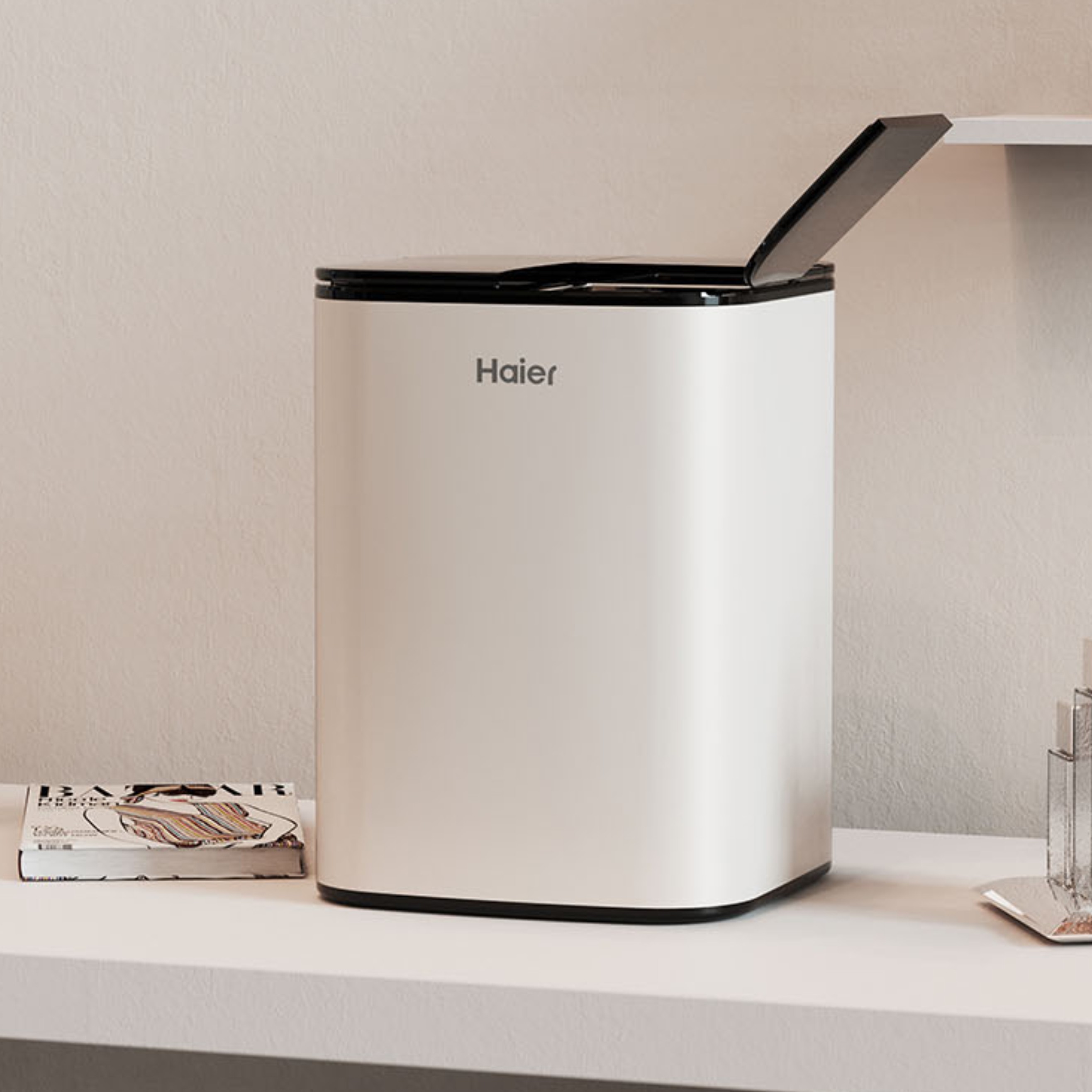Haier Four-in-One Intelligent Feeding Machine